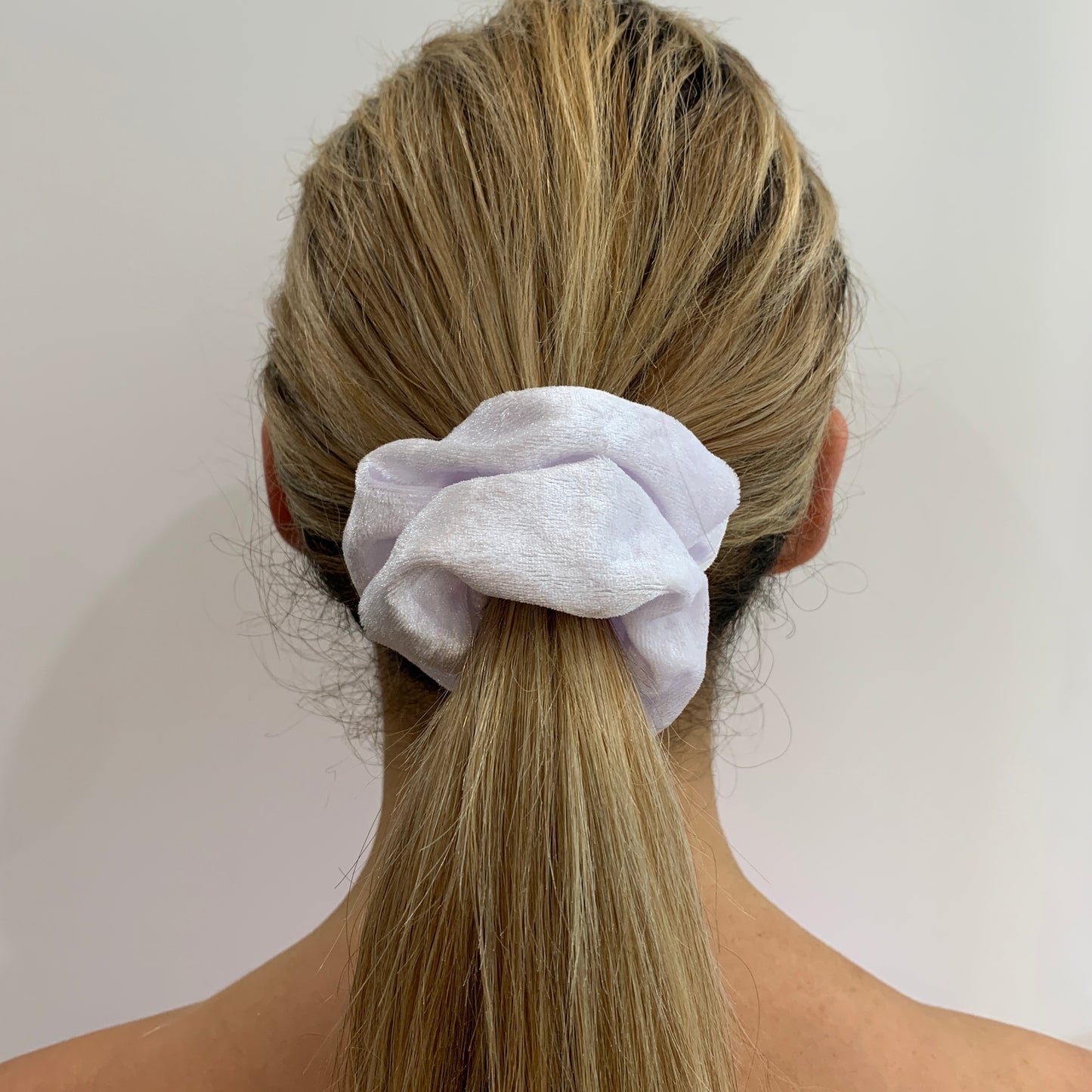 White - Evie Scrunchie